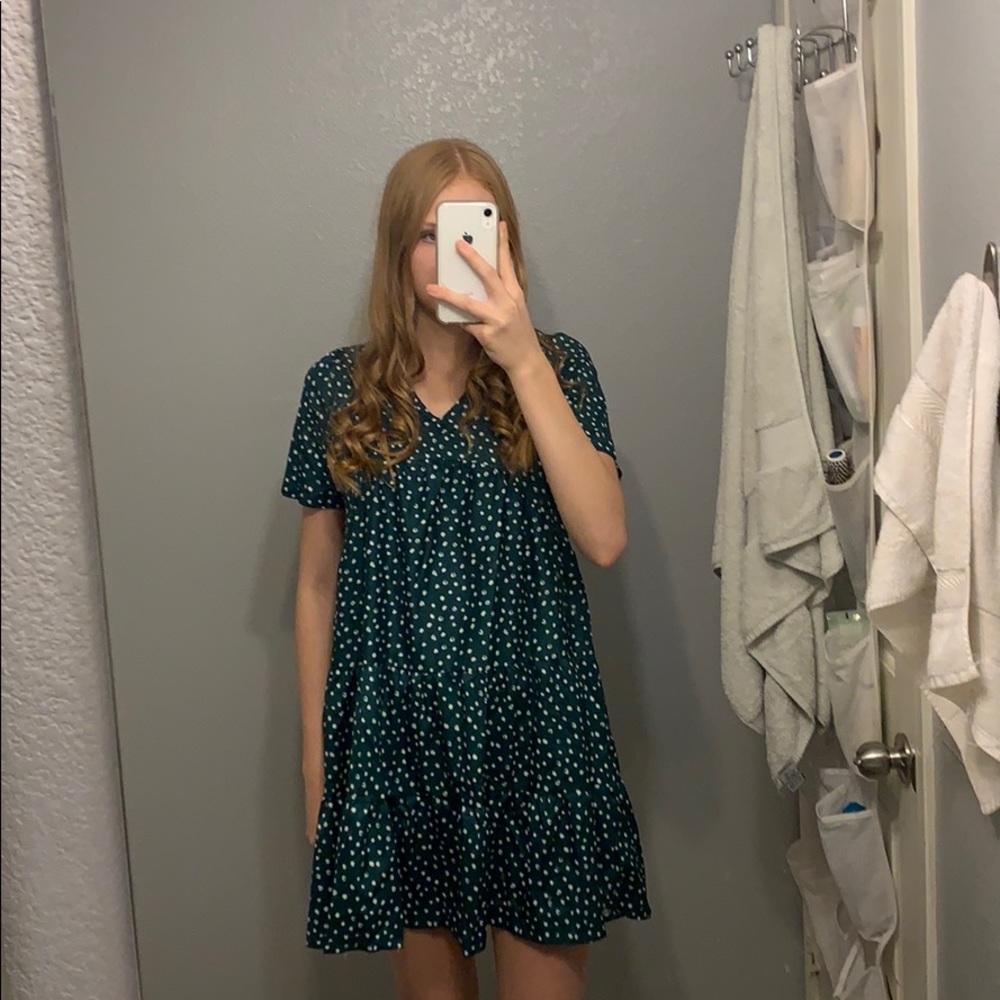 green dress